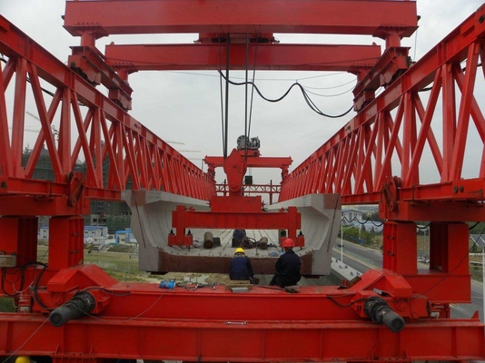 Mesin Pendiri Jembatan 120 Ton Operasi Stabil Mesin Bangunan Jembatan Aman